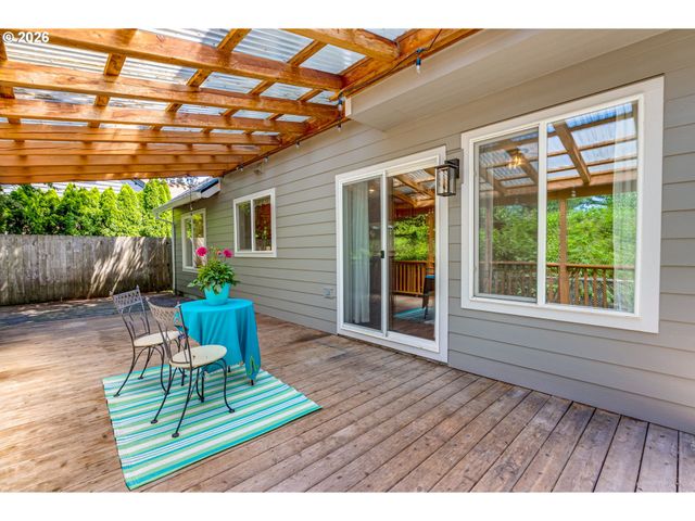 4167 Se Topaz Ct, Troutdale, OR 97060