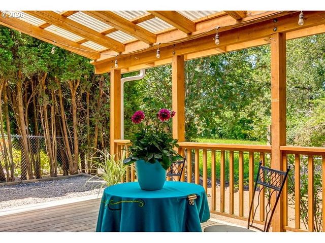 4167 Se Topaz Ct, Troutdale, OR 97060