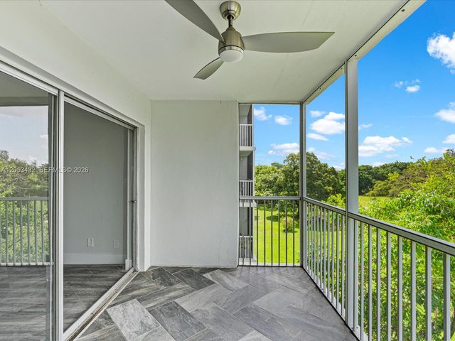 3150 N Palm Aire Dr 406, Pompano Beach, FL 33069