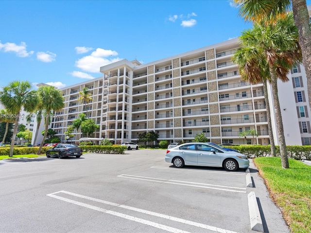 3150 N Palm Aire Dr 406, Pompano Beach, FL 33069
