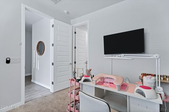 4055 E AMOROSO Drive, Gilbert, AZ 85296