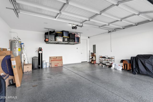 4055 E AMOROSO Drive, Gilbert, AZ 85296