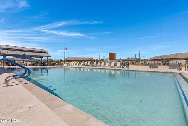 4055 E AMOROSO Drive, Gilbert, AZ 85296