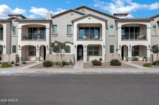 4055 E AMOROSO Drive, Gilbert, AZ 85296
