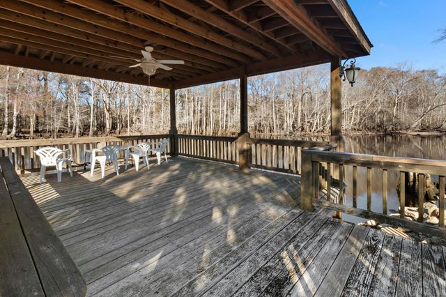 3429 River Rd., Nichols, SC 29581