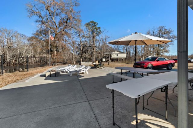 3429 River Rd., Nichols, SC 29581