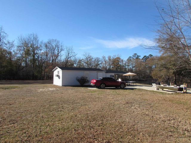3429 River Rd., Nichols, SC 29581