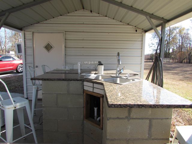 3429 River Rd., Nichols, SC 29581