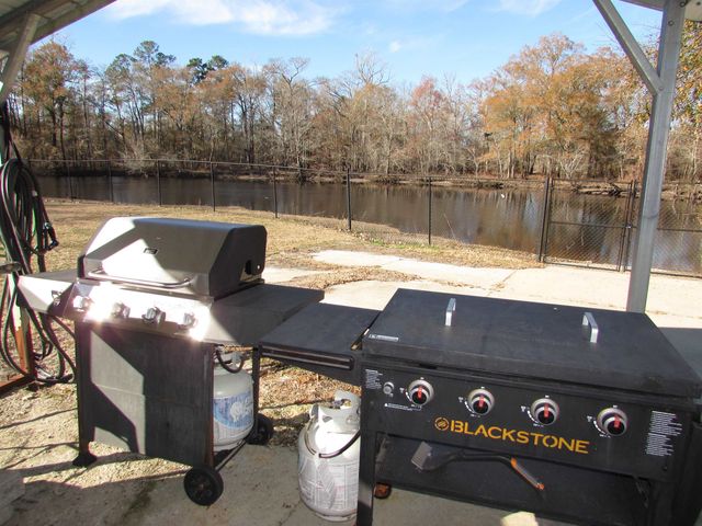 3429 River Rd., Nichols, SC 29581