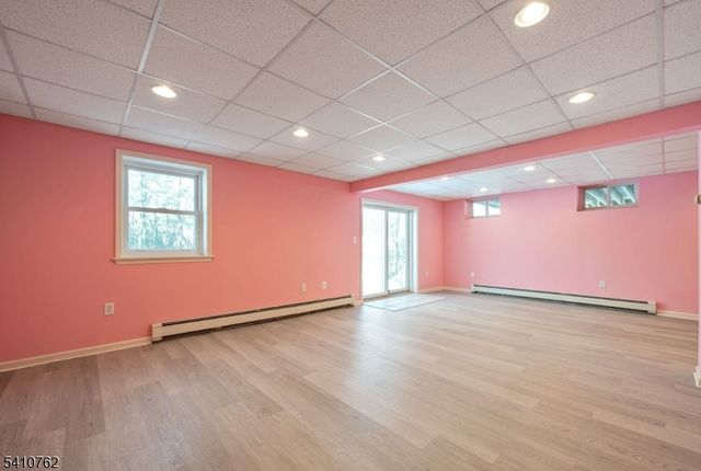 25 Alta Vista Dr, Ringwood Boro, NJ 07456