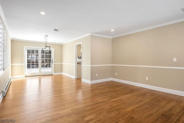 25 Alta Vista Dr, Ringwood Boro, NJ 07456