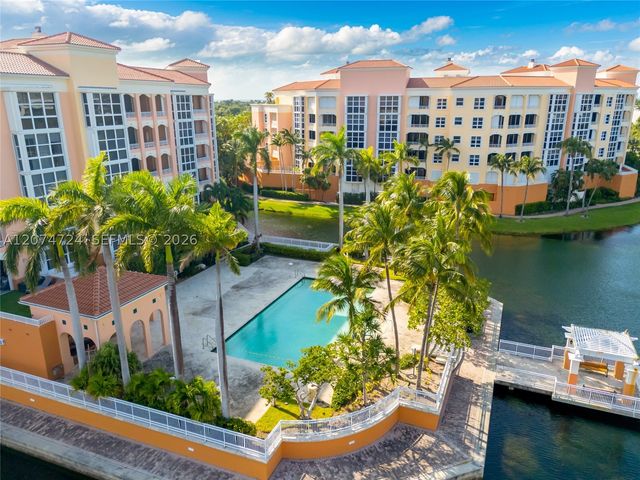 737 Crandon Blvd PH-1, Key Biscayne, FL 33149