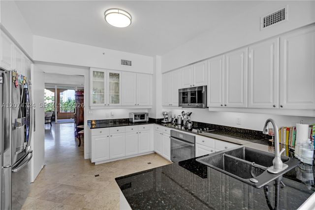 737 Crandon Blvd PH-1, Key Biscayne, FL 33149