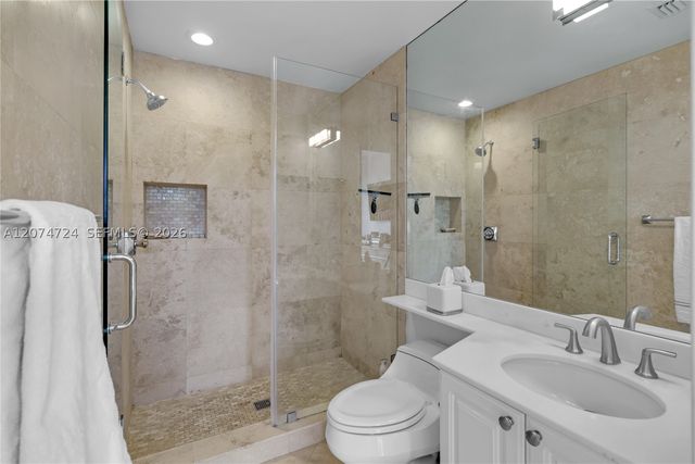 737 Crandon Blvd PH-1, Key Biscayne, FL 33149
