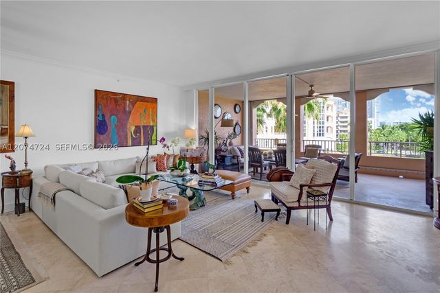 737 Crandon Blvd PH-1, Key Biscayne, FL 33149