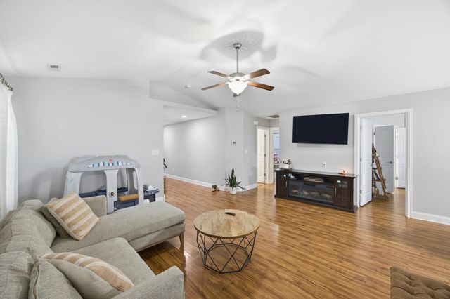 3767 Sunflower Street, Lexington, KY 40509