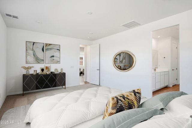 19014 W STELLA Avenue, Waddell, AZ 85355