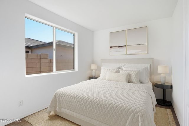 19014 W STELLA Avenue, Waddell, AZ 85355