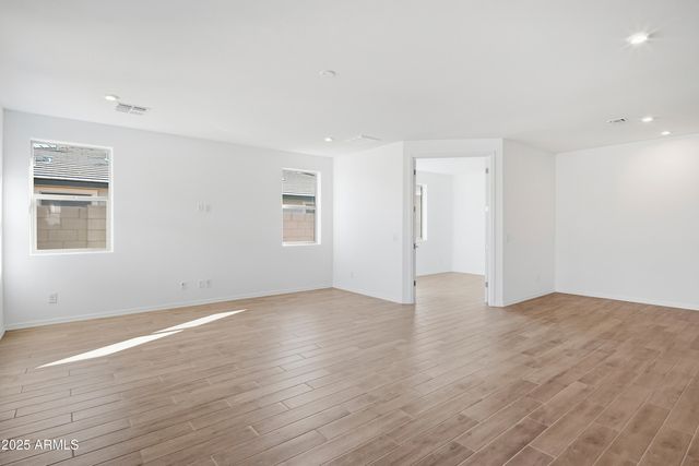 19014 W STELLA Avenue, Waddell, AZ 85355