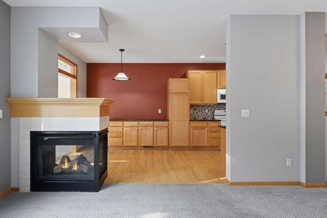 1009 Victoria Greens Boulevard, Victoria, MN 55386