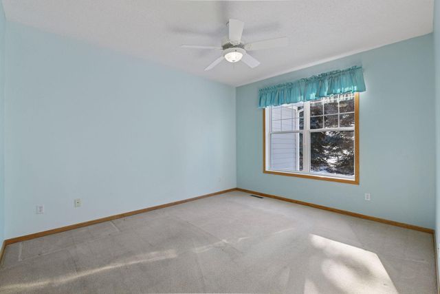 1009 Victoria Greens Boulevard, Victoria, MN 55386