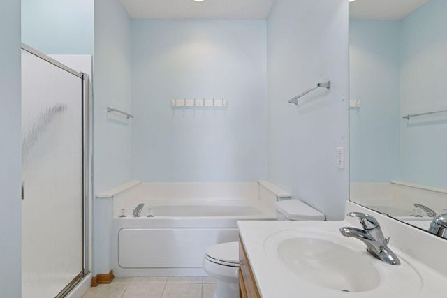 1009 Victoria Greens Boulevard, Victoria, MN 55386