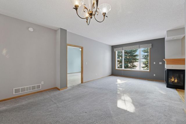 1009 Victoria Greens Boulevard, Victoria, MN 55386