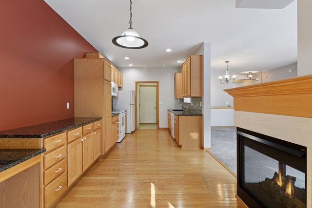 1009 Victoria Greens Boulevard, Victoria, MN 55386