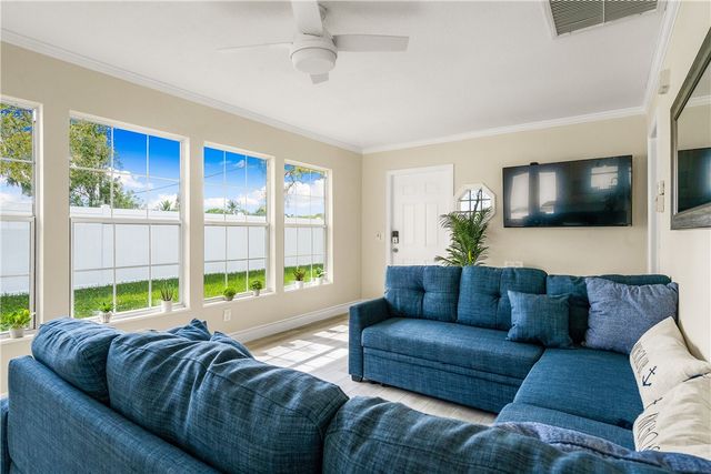 1510 3rd Court, Vero Beach, FL 32960