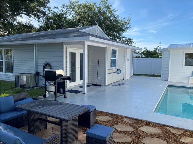 1510 3rd Court, Vero Beach, FL 32960