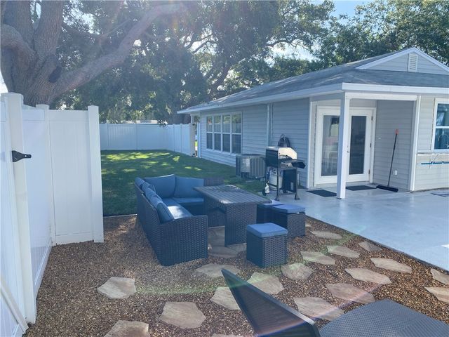 1510 3rd Court, Vero Beach, FL 32960