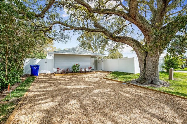 1510 3rd Court, Vero Beach, FL 32960