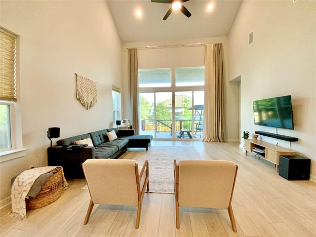 243 Kings Pine DR, Dripping Springs, TX 78620