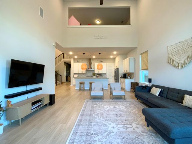 243 Kings Pine DR, Dripping Springs, TX 78620