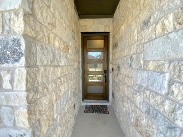 243 Kings Pine DR, Dripping Springs, TX 78620