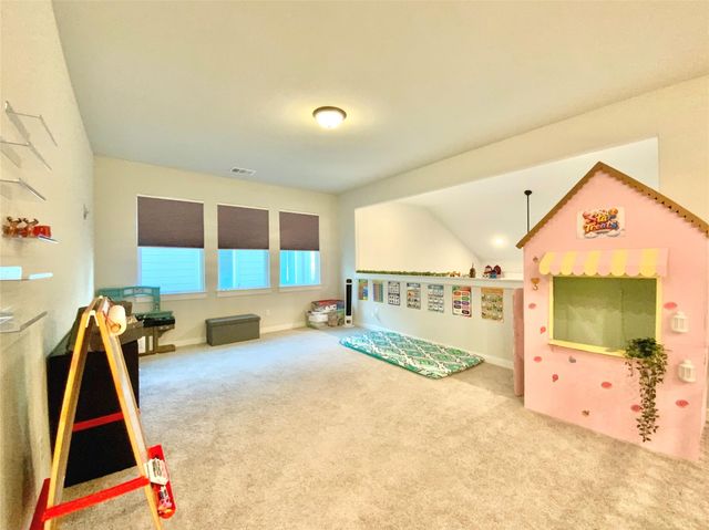 243 Kings Pine DR, Dripping Springs, TX 78620
