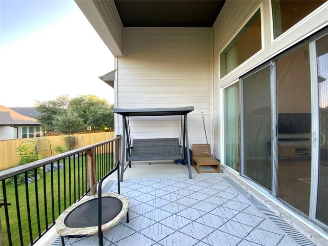 243 Kings Pine DR, Dripping Springs, TX 78620
