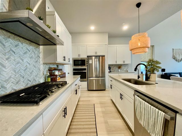 243 Kings Pine DR, Dripping Springs, TX 78620
