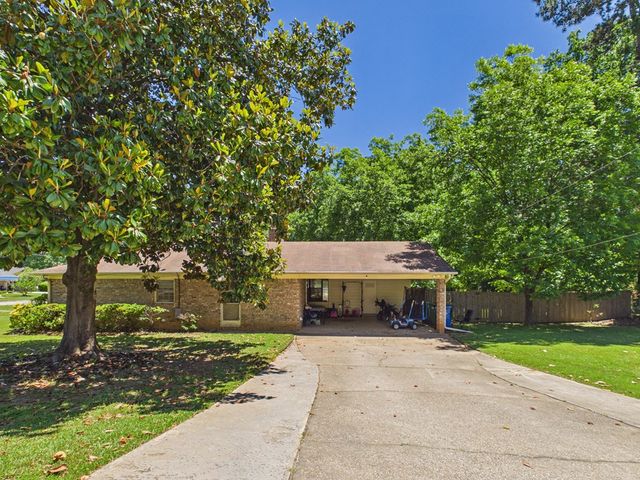 1332 Autumn Ridge Drive, Columbus, GA 31904