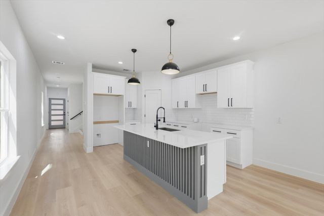 2532 Lowery Street, Dallas, TX 75215