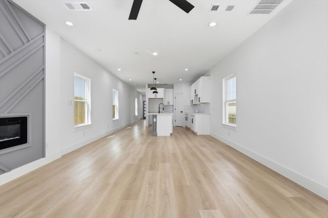 2532 Lowery Street, Dallas, TX 75215