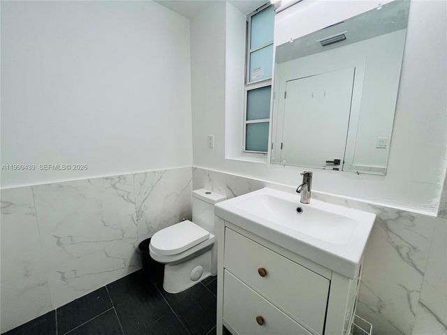 960 Bay Dr 912, Miami Beach, FL 33141