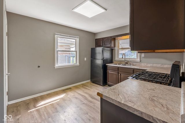 325 N 7th Avenue, Beech Grove, IN 46107