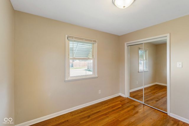 325 N 7th Avenue, Beech Grove, IN 46107