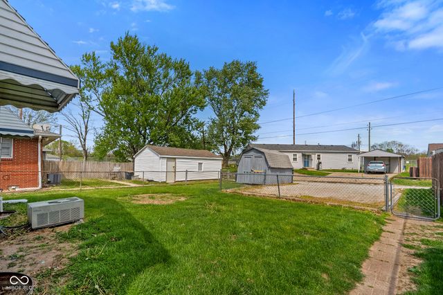 325 N 7th Avenue, Beech Grove, IN 46107