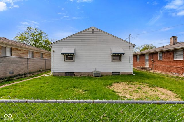 325 N 7th Avenue, Beech Grove, IN 46107