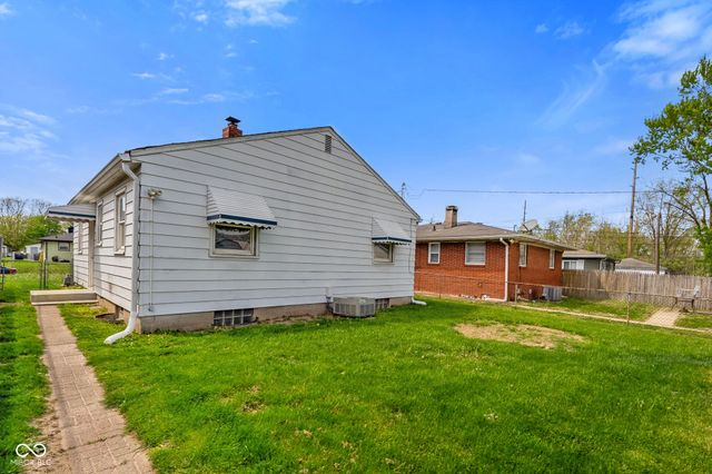 325 N 7th Avenue, Beech Grove, IN 46107