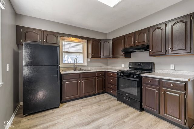 325 N 7th Avenue, Beech Grove, IN 46107