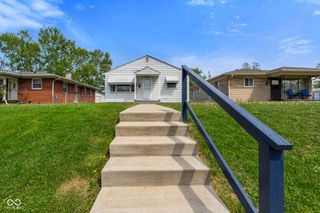 325 N 7th Avenue, Beech Grove, IN 46107