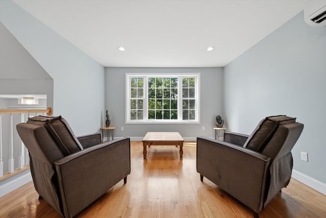 588 Main St, West Newbury, MA 01985